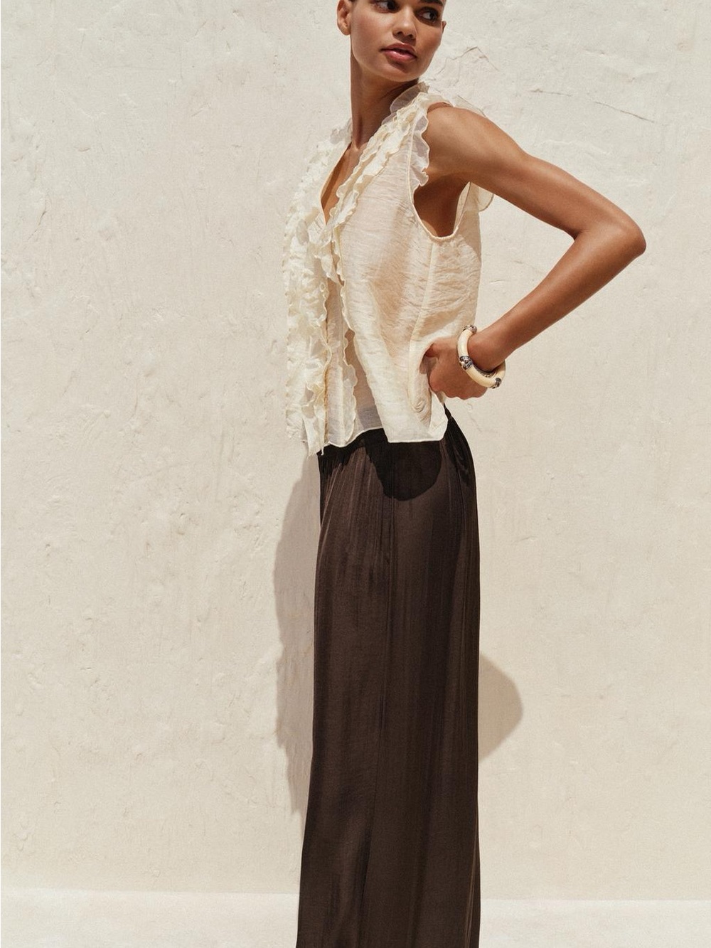 Zara Ruffle Top - Picture 3 of 10